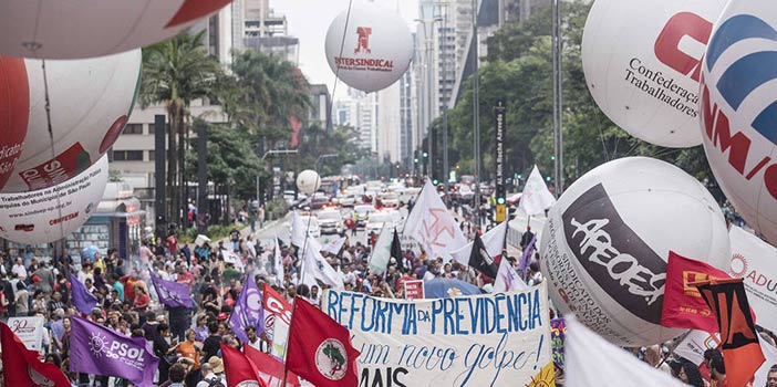 Reforma trabalhista retirou direitos e gerou desemprego